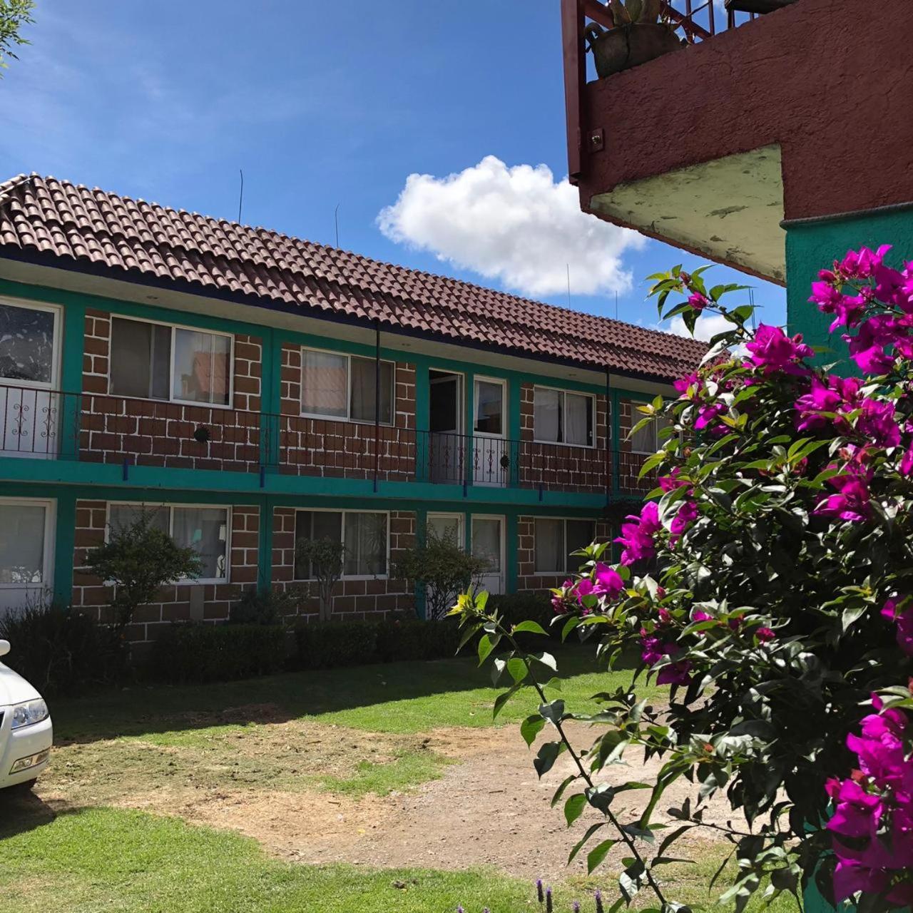 Hotel Las Fumarolas De Don Goyo Cholula Esterno foto